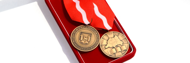 Odznaka honorowa Powiatu Piaeczyńskiego