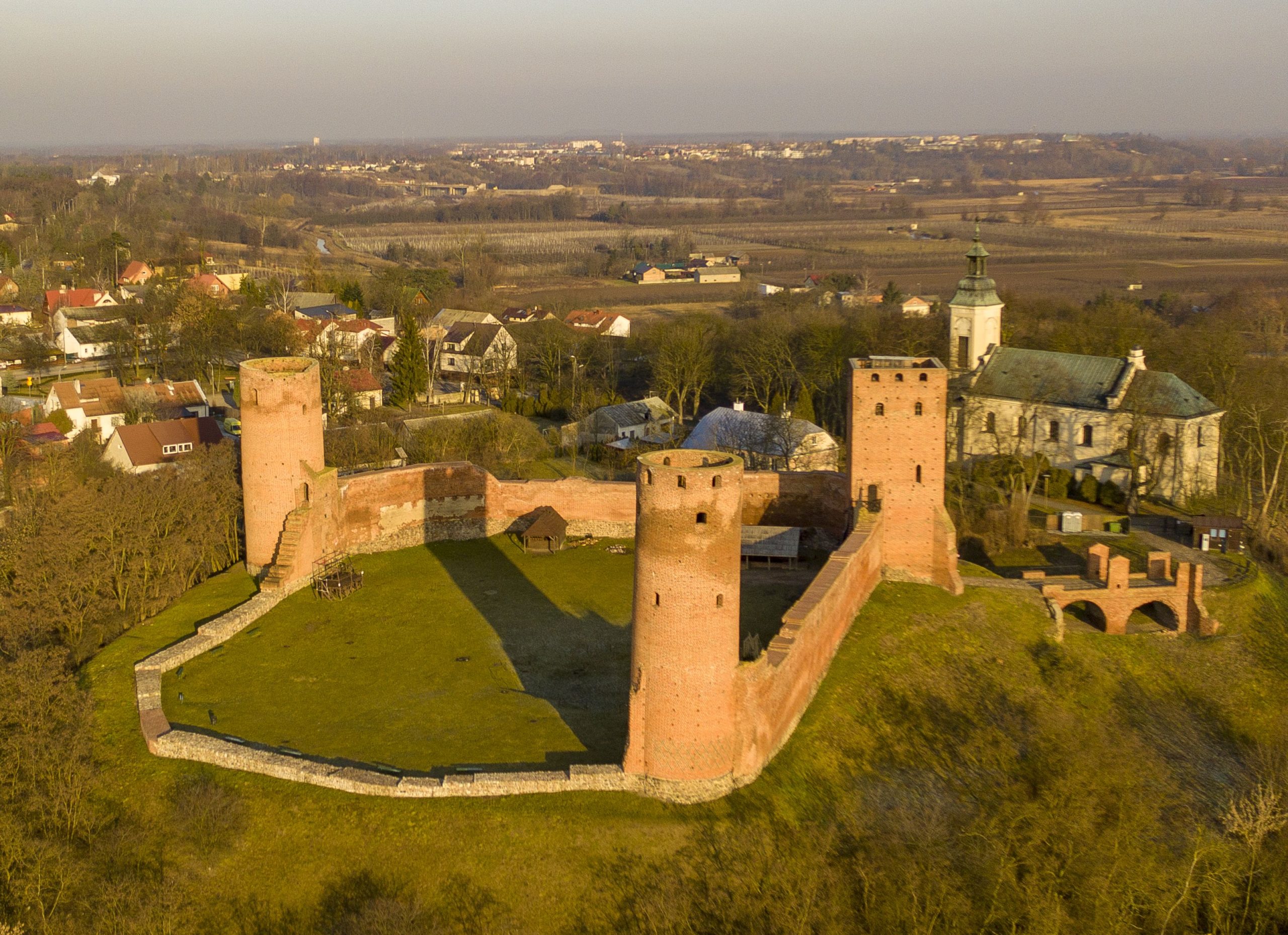 Zamek w Czersku - widok z lotu ptaka