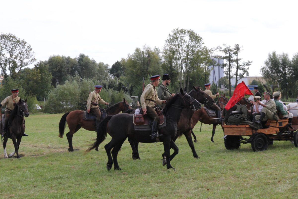 rekonstrukcja bitwy Warszawskiej