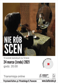 Artyst goli brodę przed lustremw garderobie