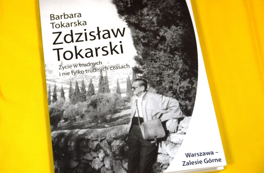 Tokarski czarno-biała okładka książki