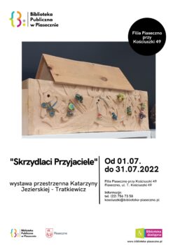 szydełkowe owady na drewnie