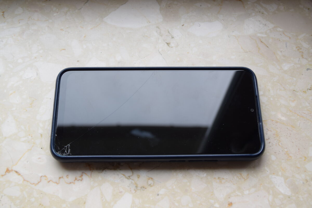 Smartfon Xiaomi Redmi ORG.5314.9.2021 – cena wywoławcza 20 zł (telefon włącza się, blokada ekranu);
