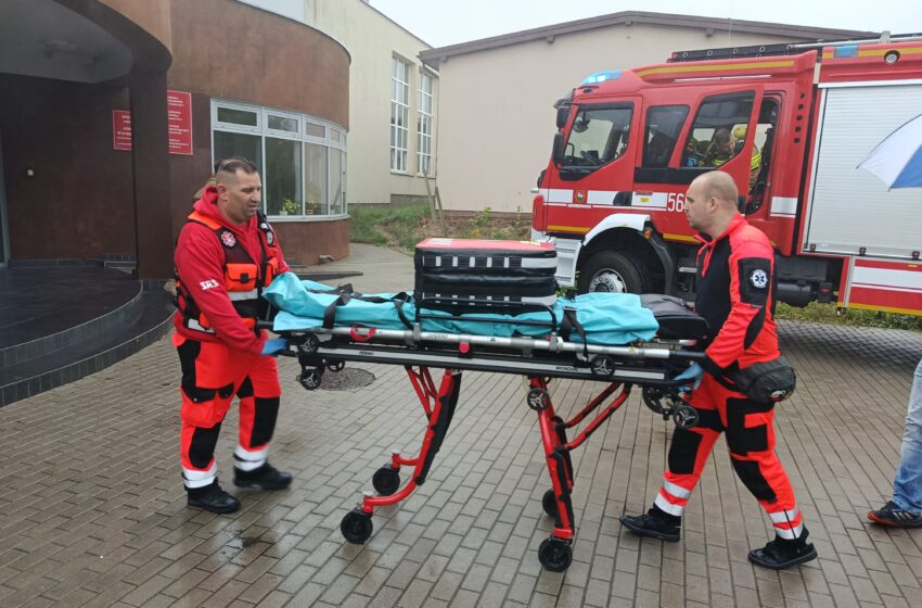 zaloga karetki z noszami