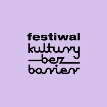 fioletowy baner z napisem festiwal kultury bez barier